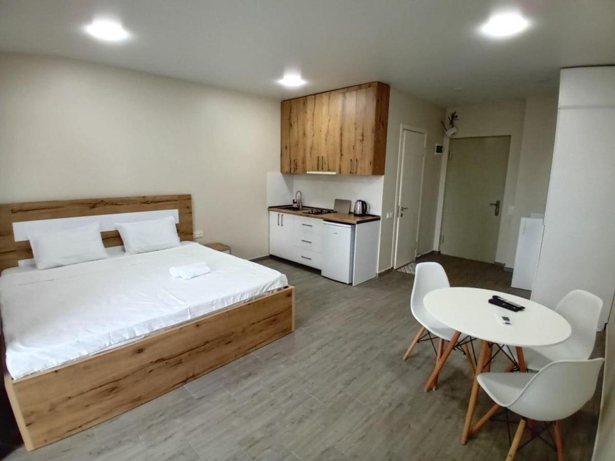 Central Park Apartment Батумі Екстер'єр фото